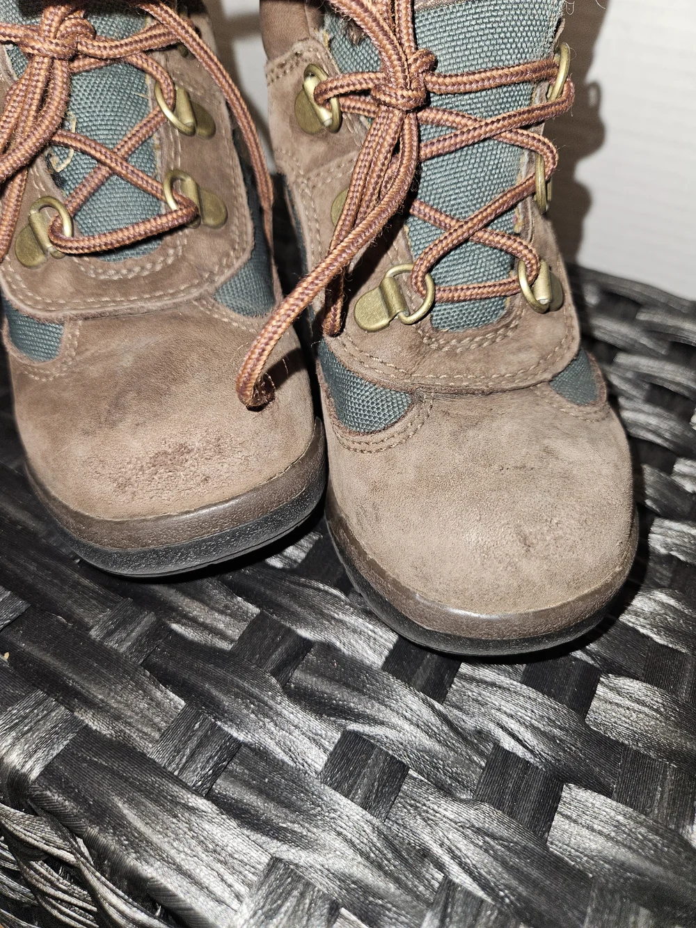 Timberland kids hiking